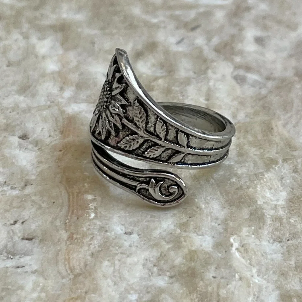 Boho Floral Daisy or Sunflower Spoon Ring #764 - Picture 6 of 10